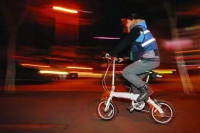 1次被抢劫，3次深夜遇鬼，月入7000，一个北漂代驾的真实生活经历