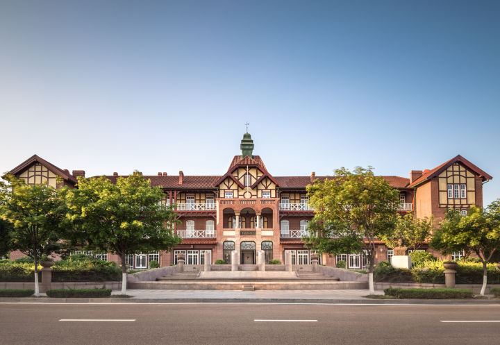 青岛属于一个什么样的城市,青岛是个怎么样的城市