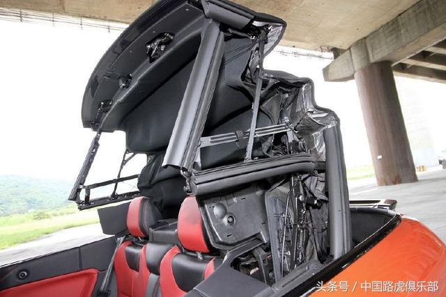 全新路虎揽胜五座试驾,路虎揽胜运动版svr2024款试驾评测