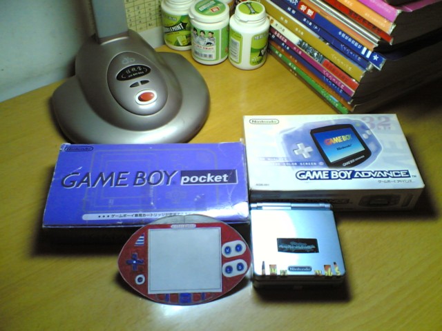 翻出来以前的古董机修复视频,回味80-90年代儿时游戏机