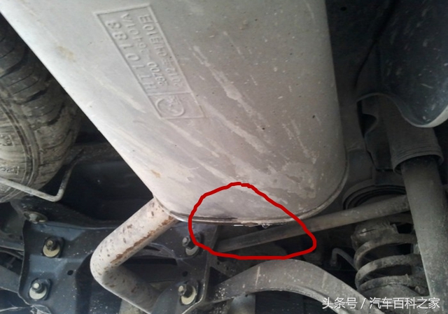 如何判断空调漏水还是发动机漏油,怎么区分发动机下面漏油还是滴水