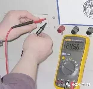 万用表量火线零线150v怎么回事,用万用表怎么判断零线火线