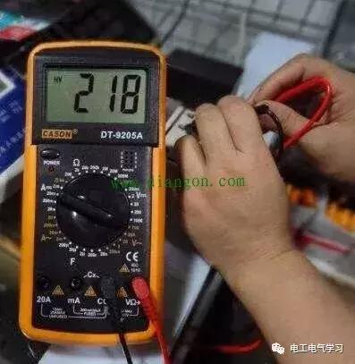 万用表量火线零线150v怎么回事,用万用表怎么判断零线火线