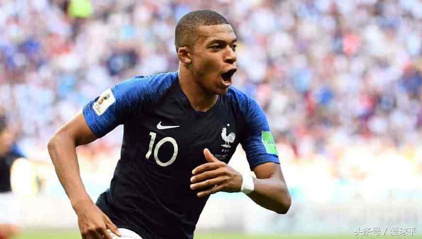 惊喜！*月天五**歌曲要上世界杯决赛了！网友：国足啥时候上？