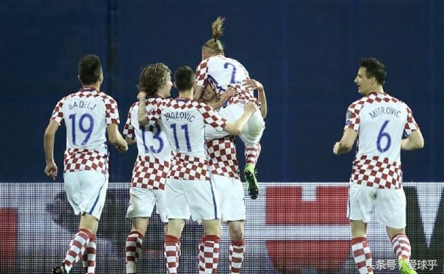 惊喜！*月天五**歌曲要上世界杯决赛了！网友：国足啥时候上？