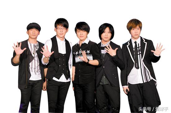 惊喜！*月天五**歌曲要上世界杯决赛了！网友：国足啥时候上？