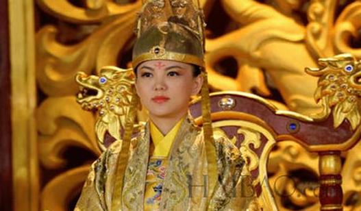 丈母娘喜欢上自己女婿，女儿得知后，母女两人的做法让人难以启齿