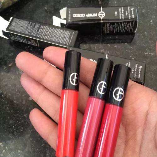 阿玛尼口红试色黑白黄,阿玛尼口红全色号试色