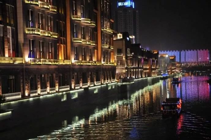 坐着地铁去旅行|武汉地铁4号线吃喝超全攻略!