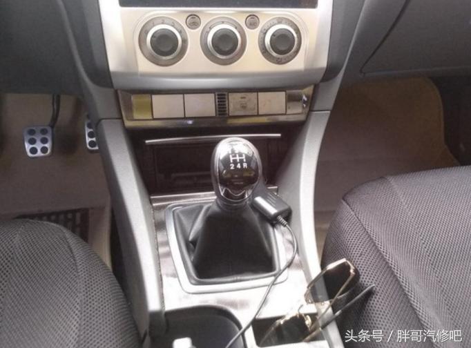 3万多买二手福克斯,经典福克斯两厢手动挡的估价