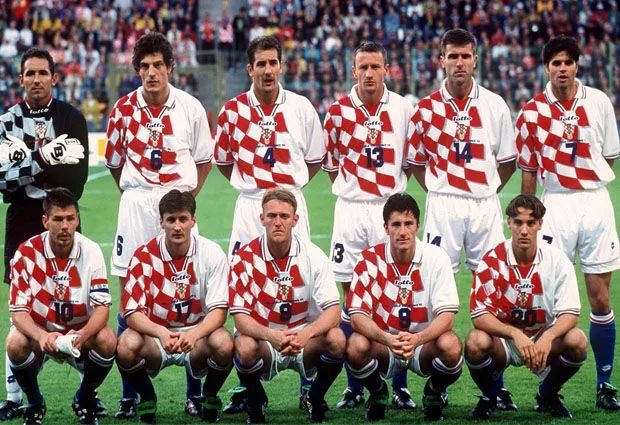 一切从一块天幕说起,为什么说克罗地亚是纯粹的足球