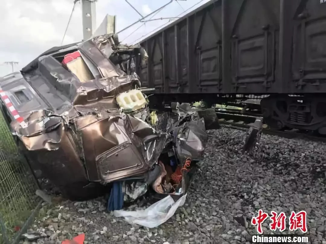 早啊新闻来了完整版,早啊新闻来了手机版怎么下载