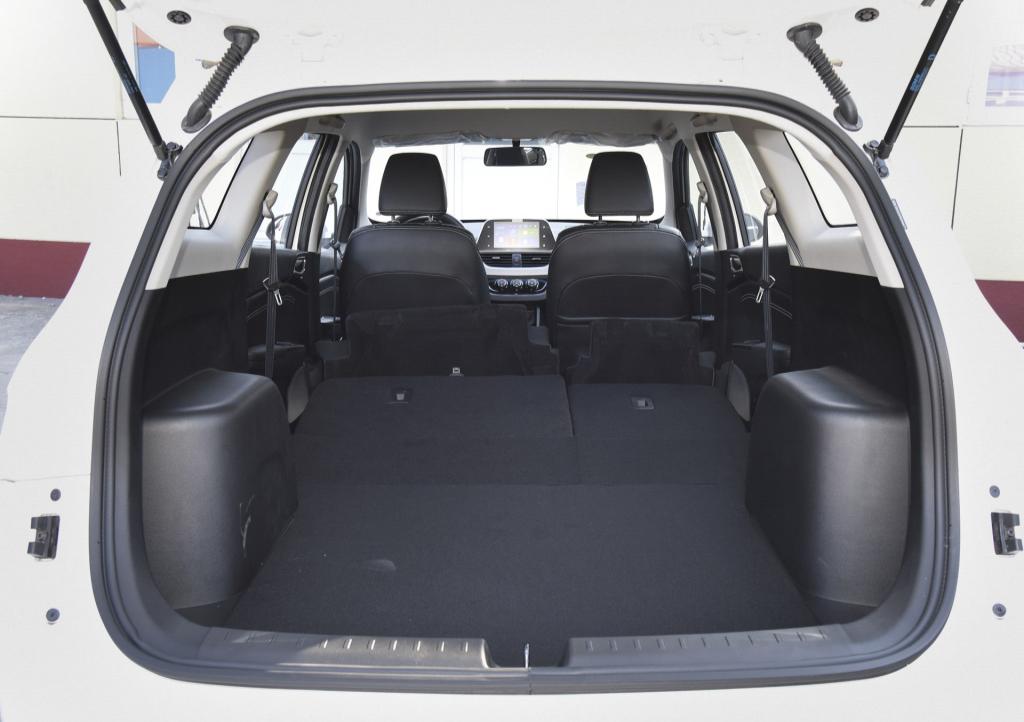 地摊做生意买什么二手车最合适,适合摆摊的车3万以下自动挡