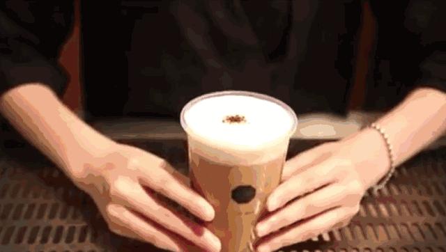 开在CBD楼下的茶饮界“星巴克”，用一杯德国进口花果茶把你征服~