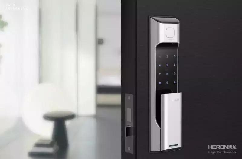 爱她，就给她装把柳岩同款的智能锁新品……