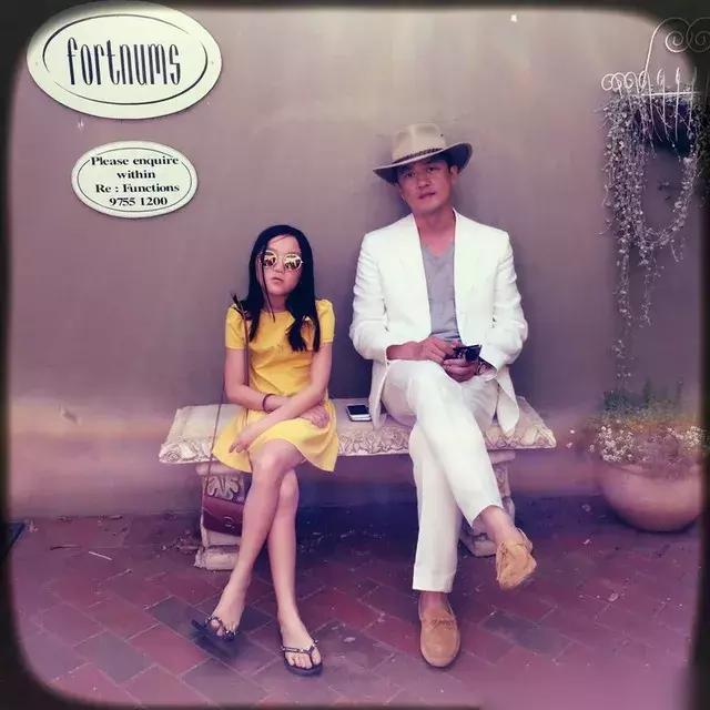 李嫣李老师照片,李亚鹏女儿李嫣的社交账号