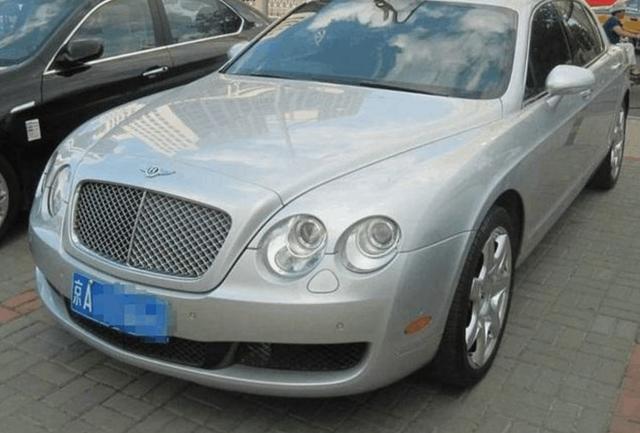 老头开宾利跑滴滴,60岁大爷开劳斯莱斯