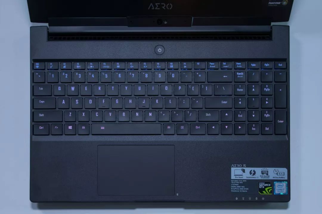 聊一款拥有两块屏幕的顶级游戏本,双十一游戏本