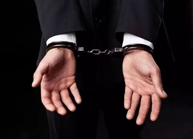 给你钱你就会开心吗,给你钱你会打脸吗