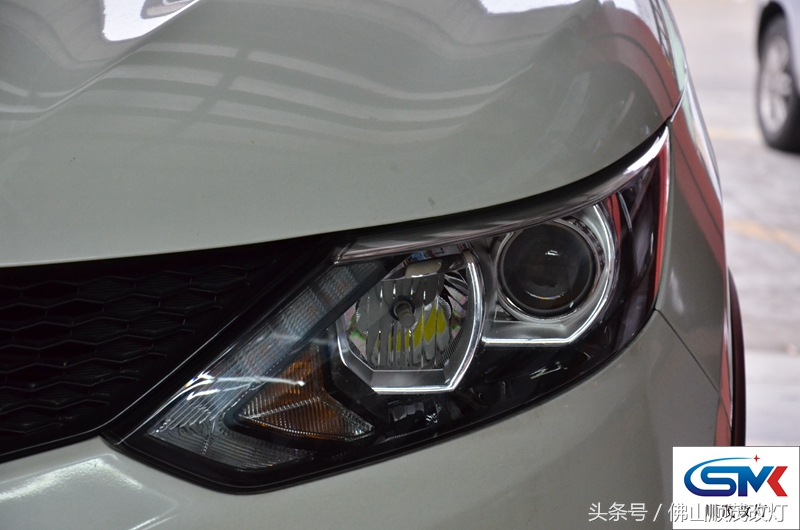 灯光不够亮换灯带,灯光不亮换灯泡还是透镜