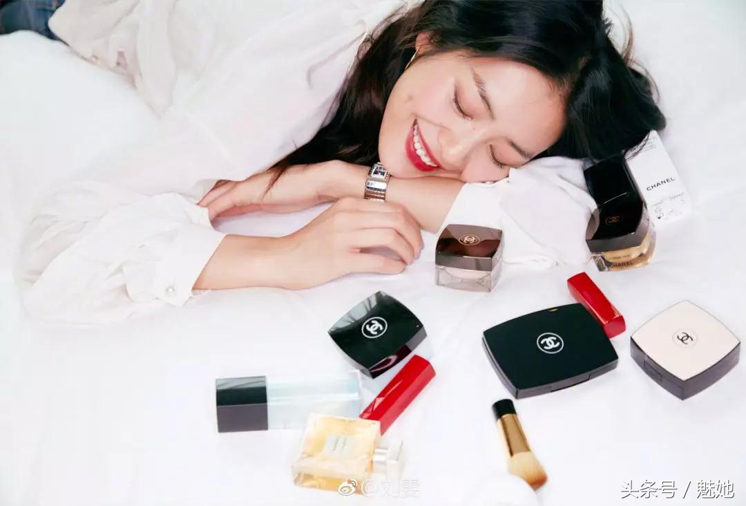 香奈儿口红176号和99号哪个好看,香奈儿56号和58号哪个更显白口红