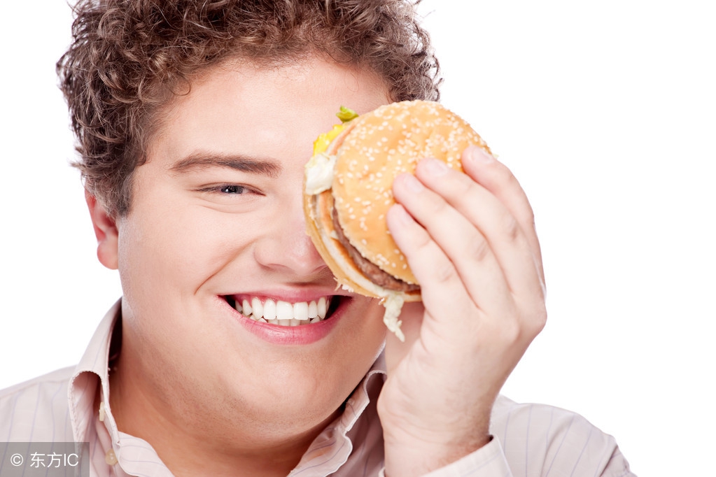 睡前吃宵夜容易发胖吗,晚上吃了宵夜怎么才能避免不发胖