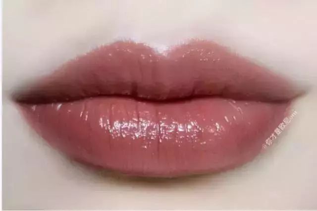 买口红应该注意哪些,买口红还有哪些细节