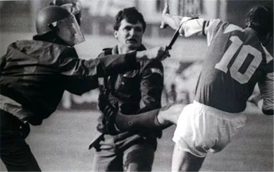 愿你有钢铁般的意志,愿你有美好的人生