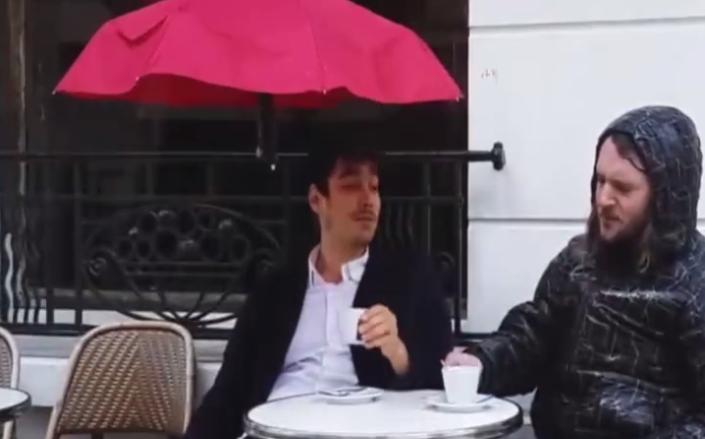 新发明雨伞不用手撑,雨伞发明全过程