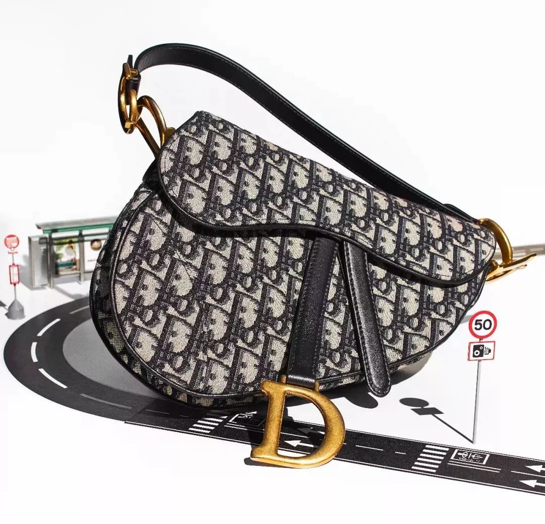 买包包就像白送的一样,买包就是投资