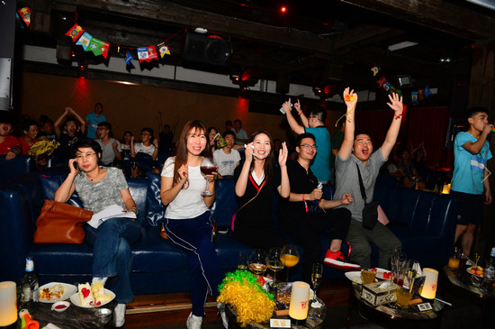 世界杯正确观赛姿势,观看世界杯最佳姿势