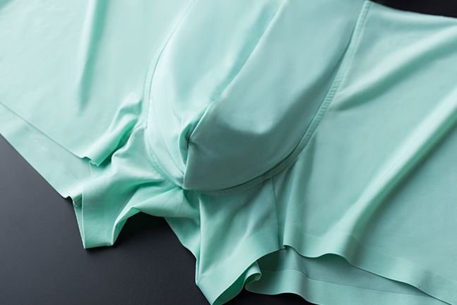 温度过高会炸膛？比不穿还凉快的冰山*裤内**！秒降3度，没穿*裤内**的裸奔感~