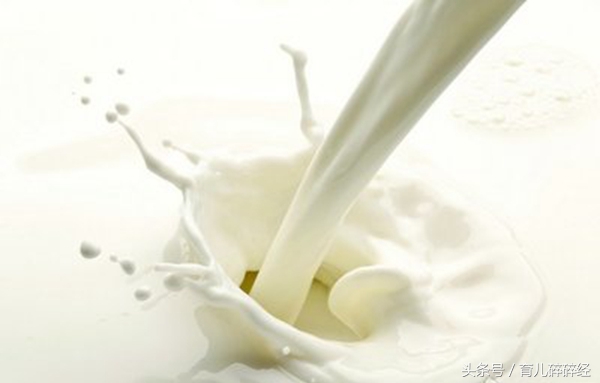 给宝宝选奶粉三个关键点,喂母乳的宝妈最需要什么