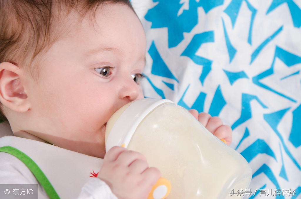 给宝宝选奶粉三个关键点,喂母乳的宝妈最需要什么