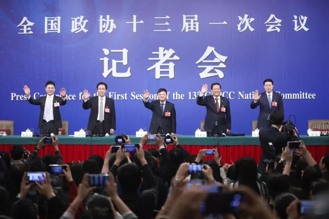 许家印案会刺破房地产泡沫吗,许家印规避股权风险