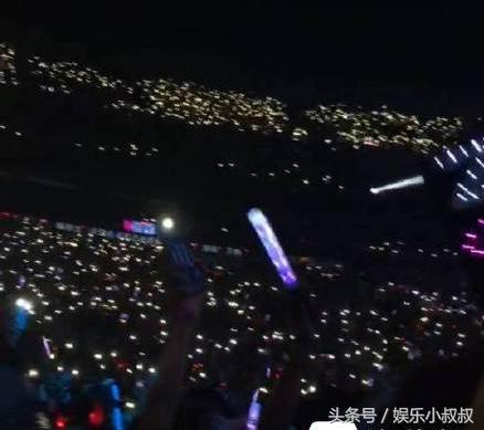 90后女子追星花了上万元,女白领追星三年多少钱