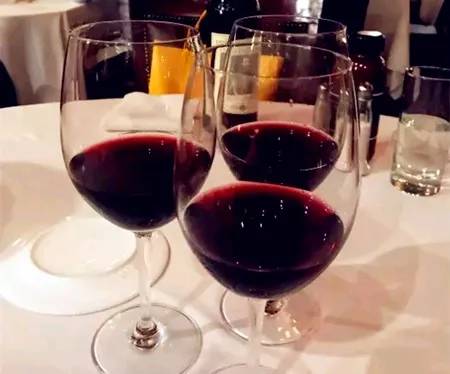 中国红酒供销网——红酒有好有坏，怎样防止上当受骗？