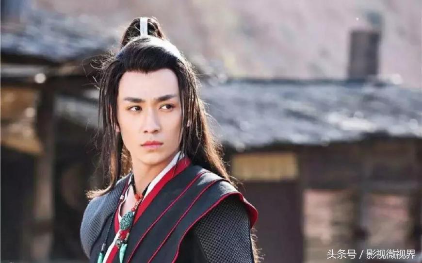 白宇朱一龙镇魂吐血名场面,朱一龙白宇镇魂当年有多火