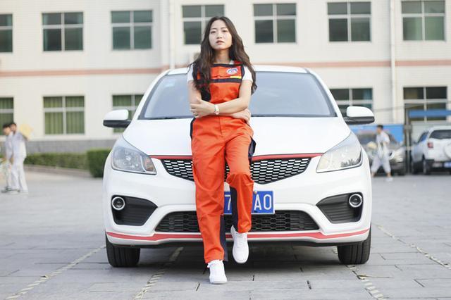 白色车发黄可以恢复吗,白色车发黄怎么洗白