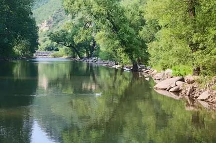 愿做一股清流的句子,人民论坛网评做新时代的担当者