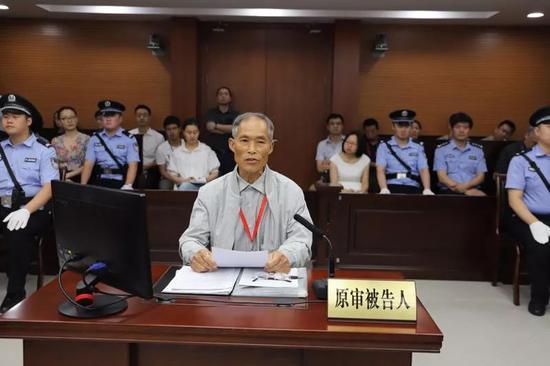 获赔700万后被判诈骗罪获刑12年,诈骗罪3万元被判几年