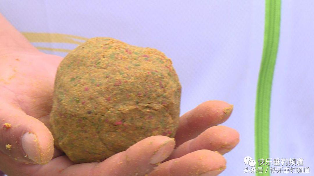 用玉米钓鱼白条闹窝怎么办,小白条闹窝的最有效的方法