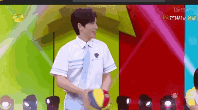 镇魂朱一龙沈巍火爆纪录,朱一龙白宇镇魂发布会