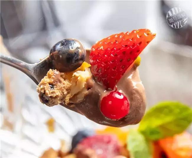 实探！布歌东京首家「巧克力主题店」落户静安寺！还有超多限定款