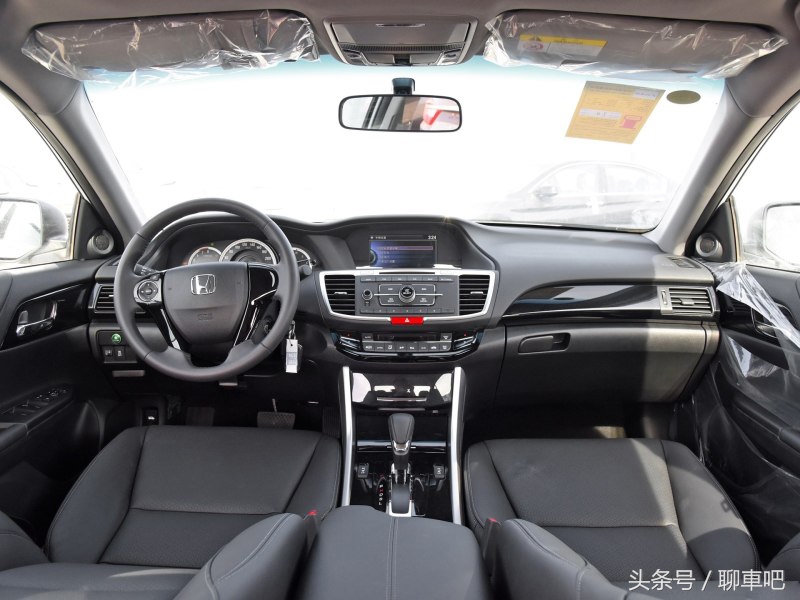 8代雅阁2.0目前真实油耗,雅阁1.5t油耗车主真实油耗