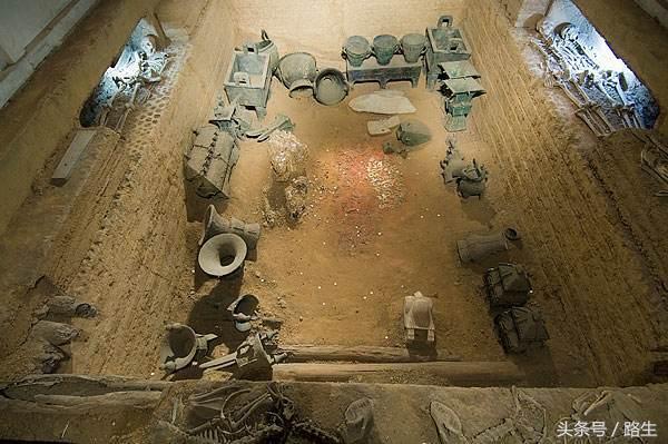 中国*队军**出征，军人们娶异族女子，华夏周边的人很快全成了中国人