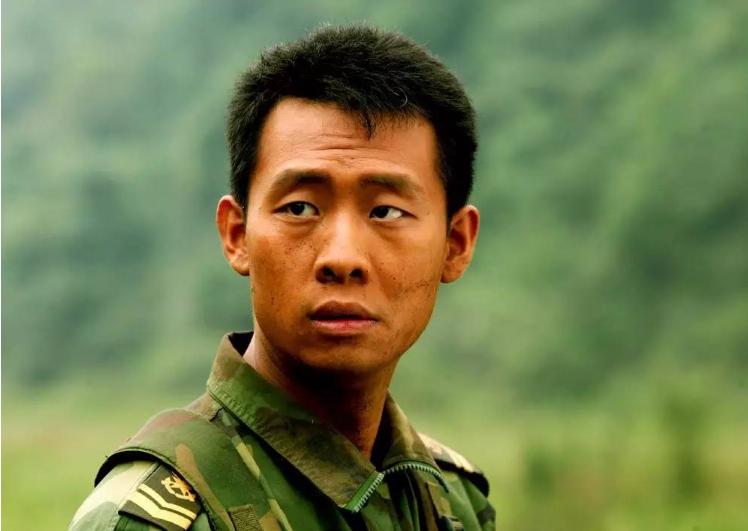 别人说你长得丑是真的吗,别人说你长得丑你就真的好看吗