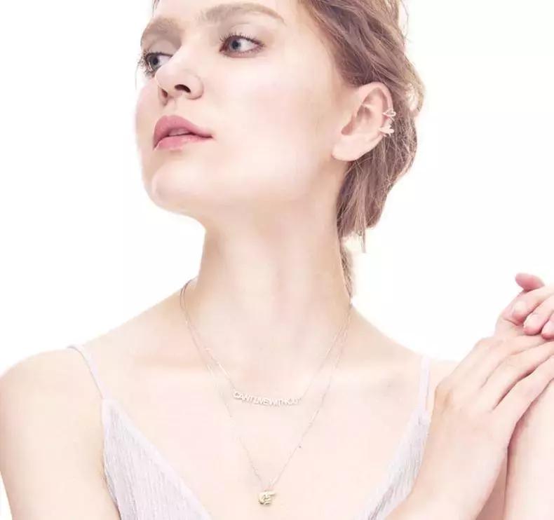 适合搭配方领的项链,一字肩和方领适合哪种项链