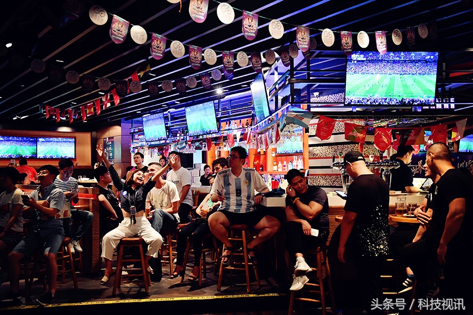 嗨翻世界上海电信携手HOOTERS餐厅开启主题跨界新体验