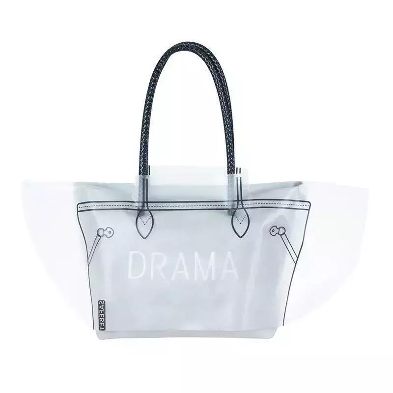 香奈儿透明口红雨衣,香奈儿夏季雨靴